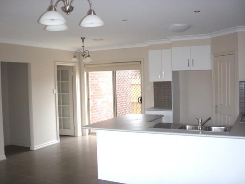 3/8-10 Breadalbane Street, Newcomb VIC 3219