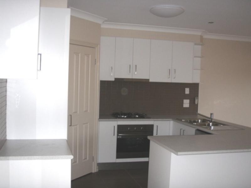 3/8-10 Breadalbane Street, Newcomb VIC 3219