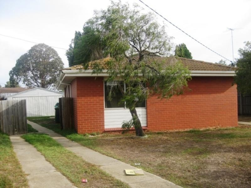 37 Fairbairn Drive, Corio VIC 3214