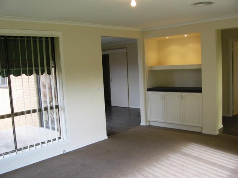 2 Emmy Court, Grovedale VIC 3216