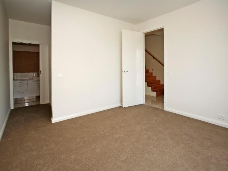 1/44 Mervyn Street, Newtown VIC 3220