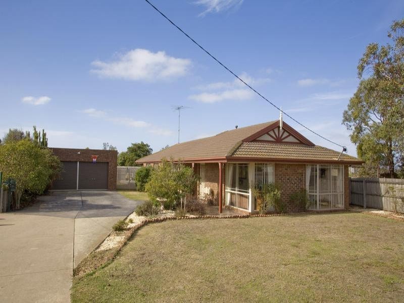 23 Carbine Drive, St Albans Park VIC 3219