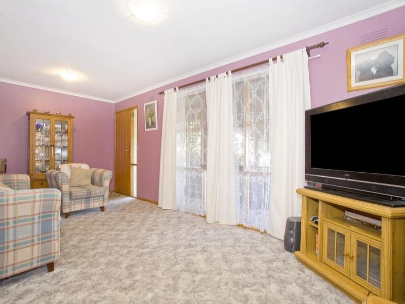 102 Solar Drive, Whittington VIC 3219