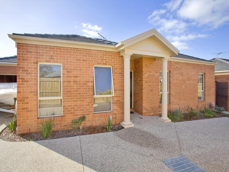 2/14 Francis Street, Belmont VIC 3216