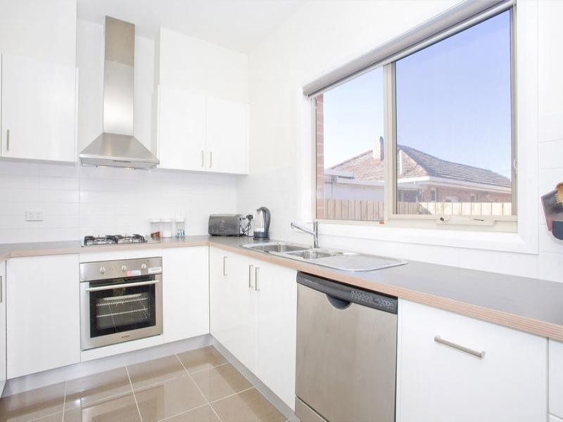 2/14 Francis Street, Belmont VIC 3216