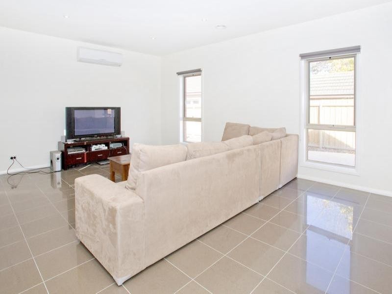 2/14 Francis Street, Belmont VIC 3216