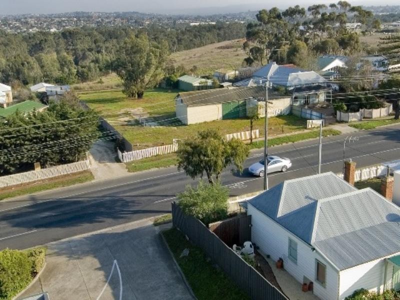 58a and 58b Tucker Street, Breakwater VIC 3219