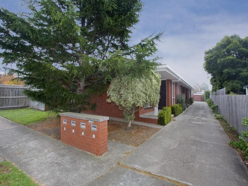 2/2 Wimmera Avenue, Manifold Heights VIC 3218