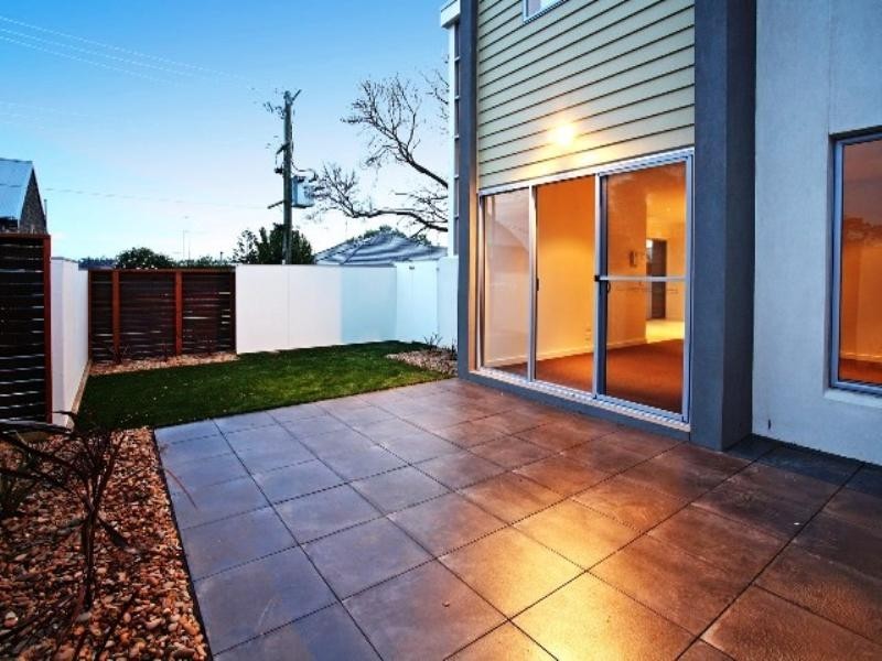 1/40-42 Percy Street, Newtown VIC 3220