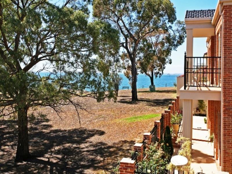 1/7 Holden Avenue, Geelong VIC 3220