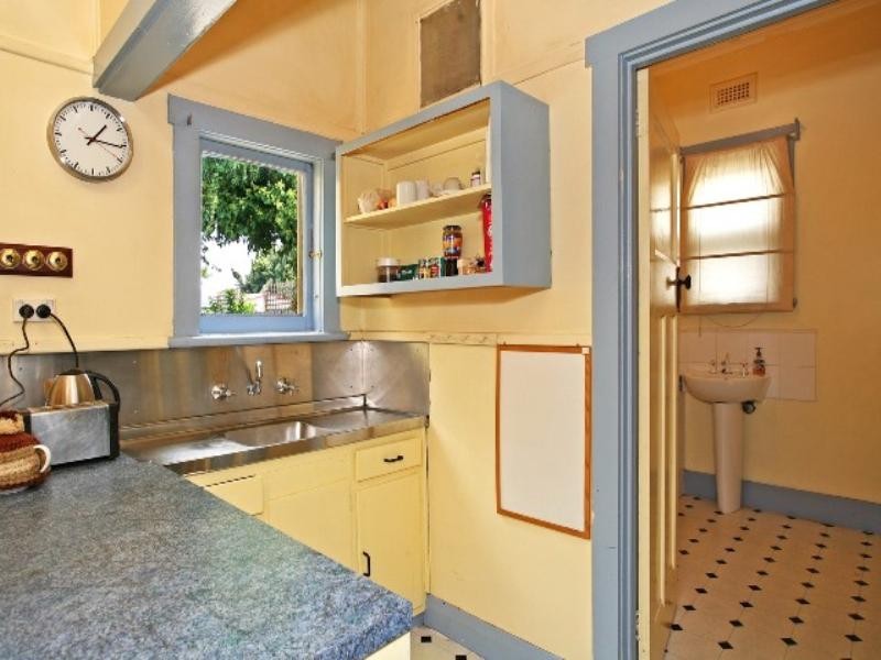 9 O’Connell Street, Geelong West VIC 3218
