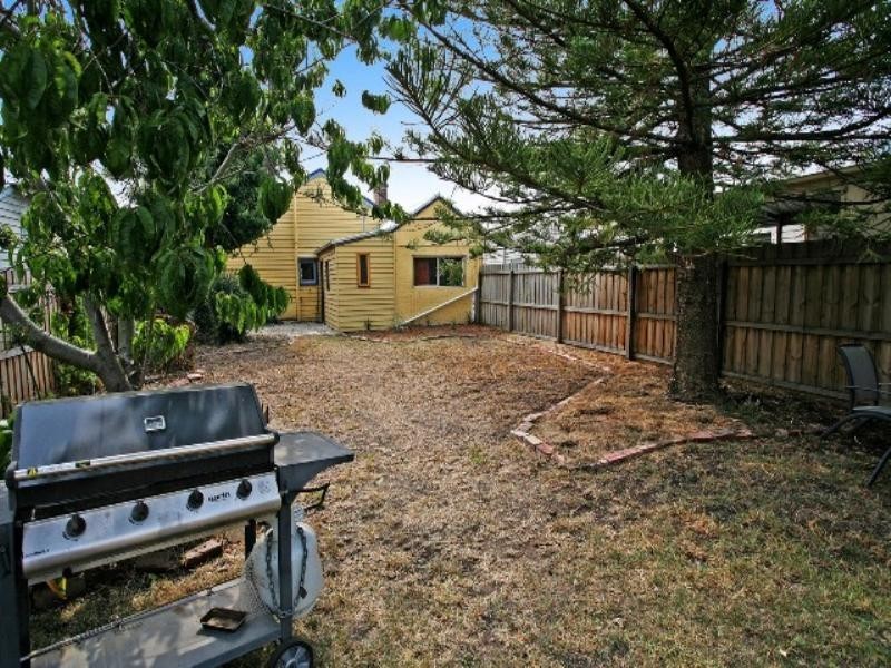9 O’Connell Street, Geelong West VIC 3218