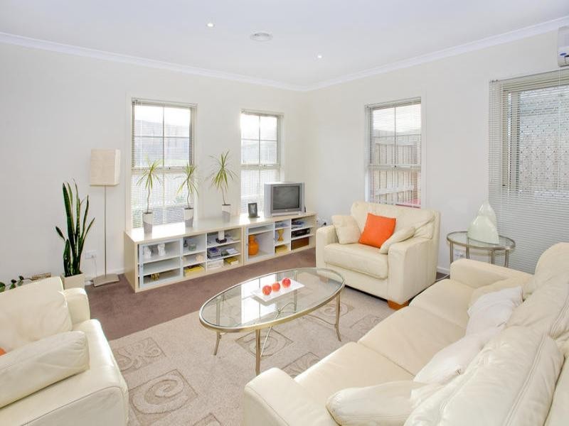 31 Glenfine Avenue, Hamlyn Heights VIC 3215