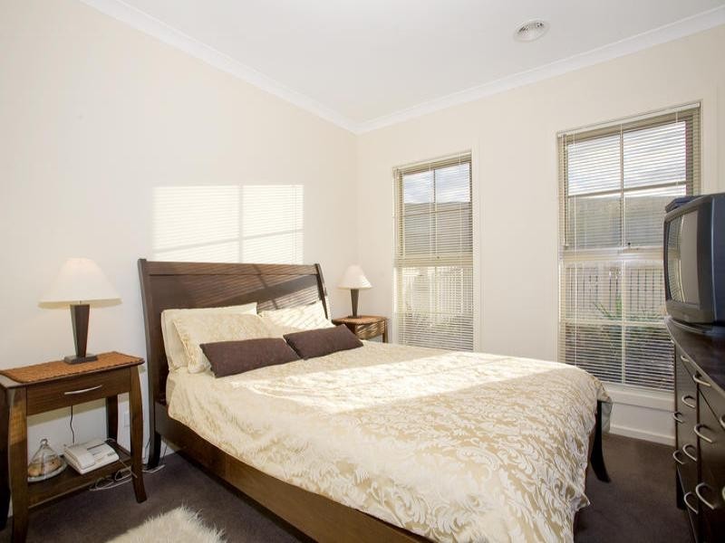 31 Glenfine Avenue, Hamlyn Heights VIC 3215