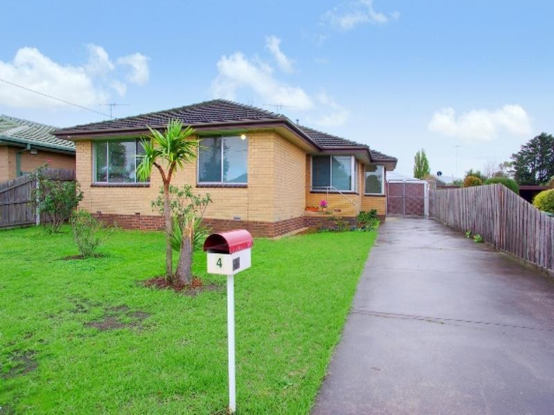4 Atami Crescent, Corio VIC 3214
