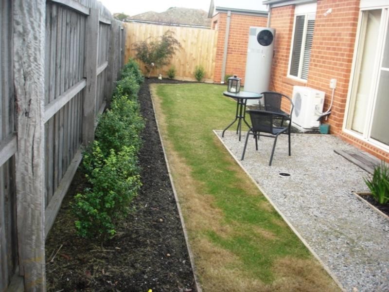 2/27 Barnfather Street, East Geelong VIC 3219