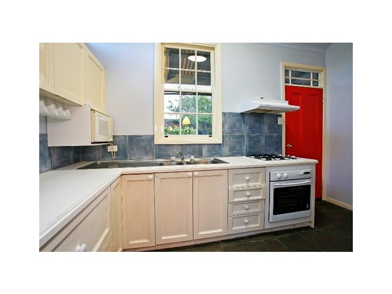 87 Waratah Street, Geelong West VIC 3218