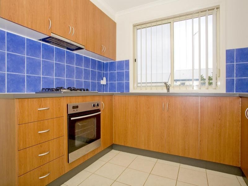 3/32 Myrtle Grove, North Shore VIC 3214