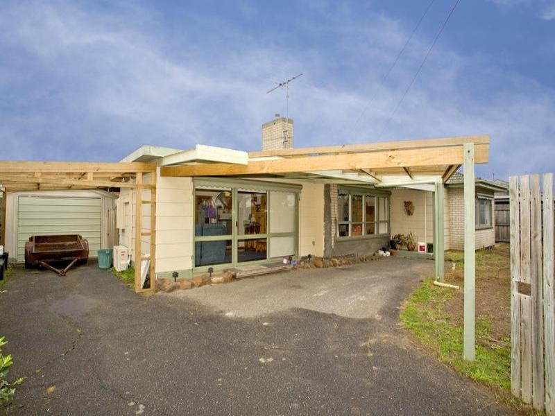 43 Chapel Street, St Albans Park VIC 3219