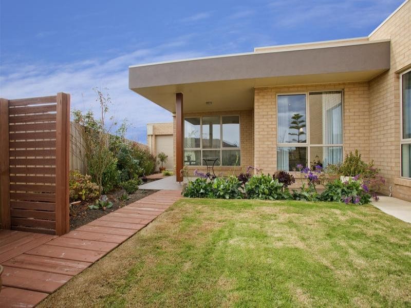 6 Bundaleer Avenue, Grovedale VIC 3216