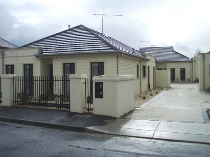 1/58 O’Connell Street, Geelong West VIC 3218