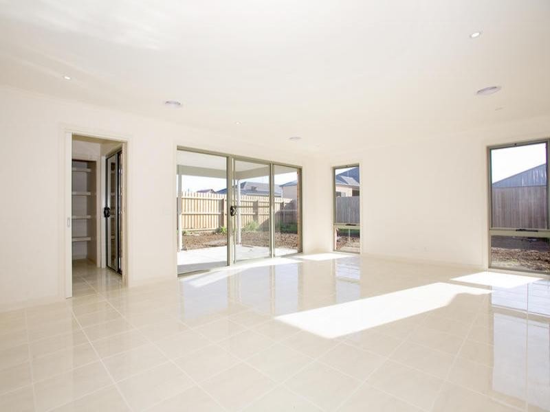 5 Hibbertia Court, Corio VIC 3214