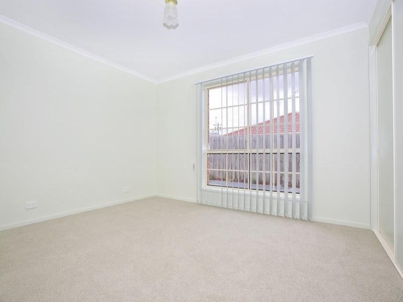 2/9 Heyers Road, Grovedale VIC 3216