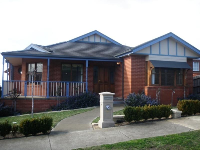 55 Montpellier Drive, Highton VIC 3216