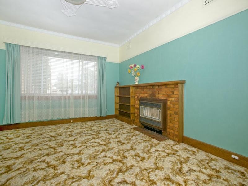 17 Harcourt Street, Newtown VIC 3220