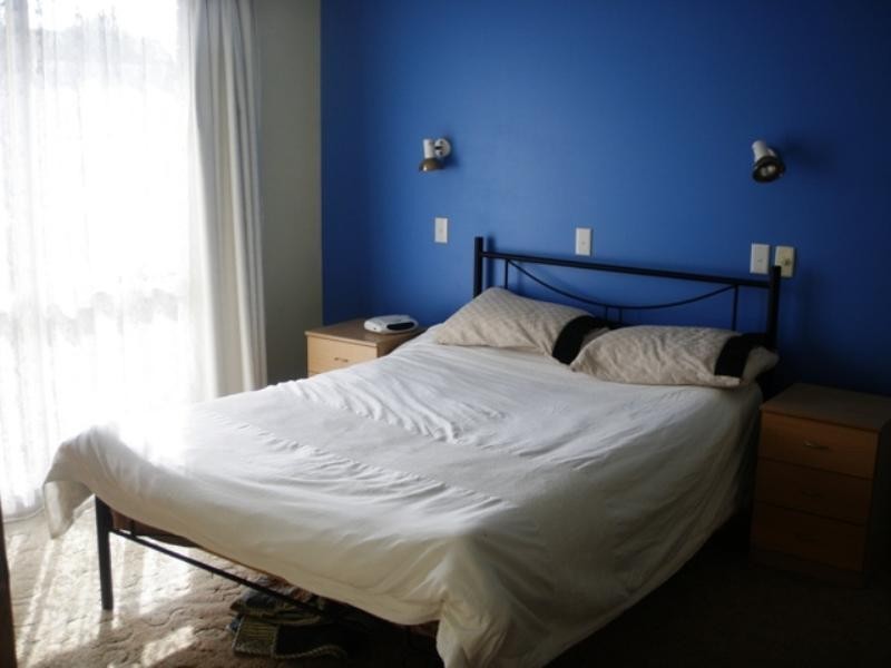 13 Aldershot Road, St Albans Park VIC 3219