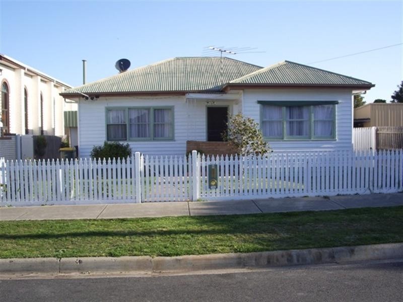 5 Taliska Avenue, Hamlyn Heights VIC 3215