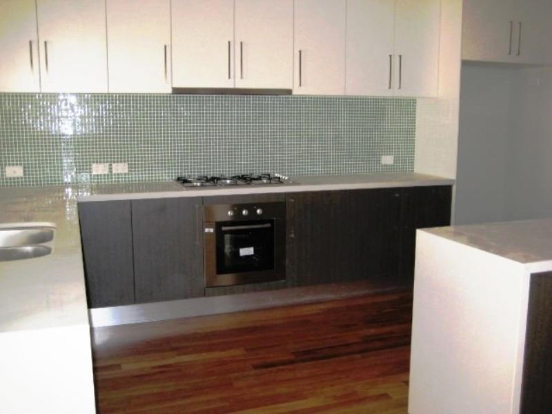 2/14A Nicholas Street, Newtown VIC 3220