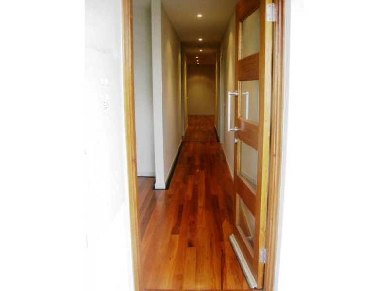 2/14A Nicholas Street, Newtown VIC 3220