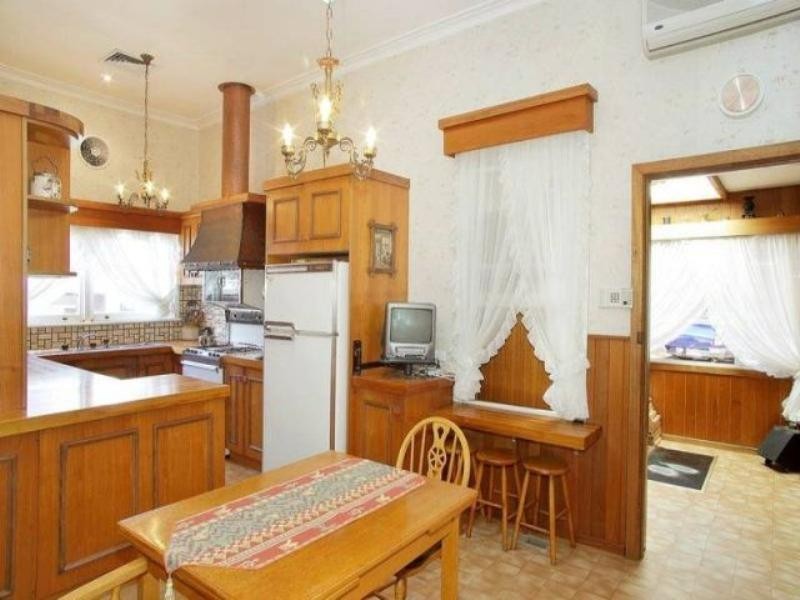 15 Royal Crescent, Hamlyn Heights VIC 3215