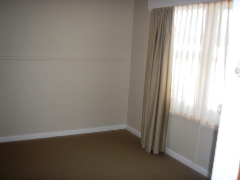 15 Royal Crescent, Hamlyn Heights VIC 3215