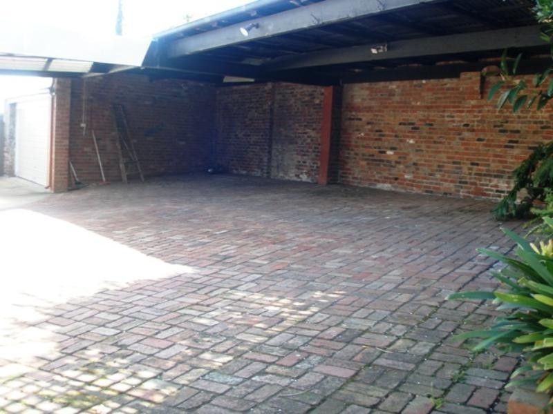 15 Royal Crescent, Hamlyn Heights VIC 3215