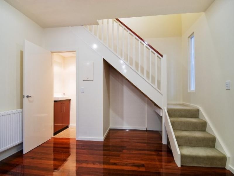 2/104 Camden Road, Newtown VIC 3220