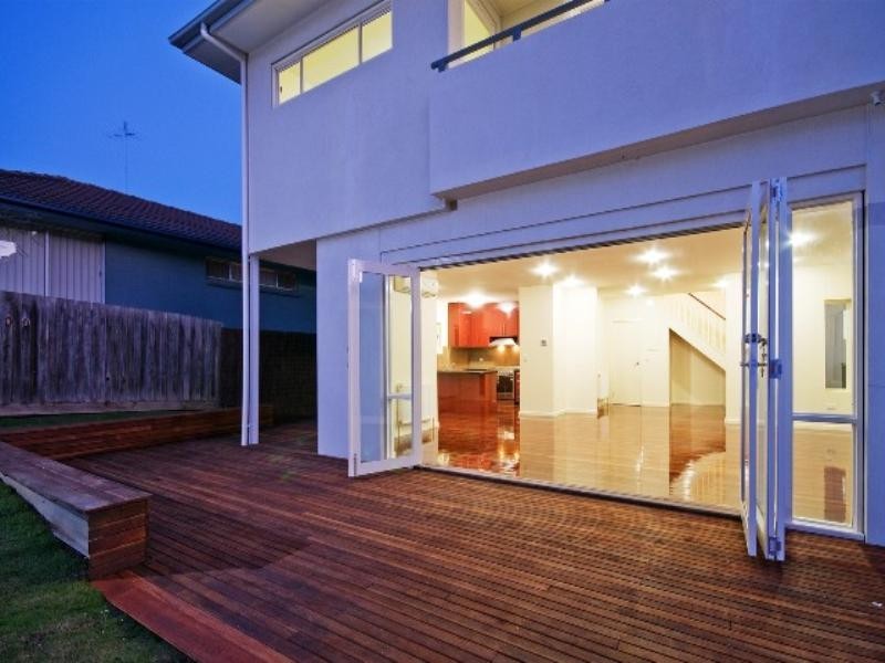 2/104 Camden Road, Newtown VIC 3220