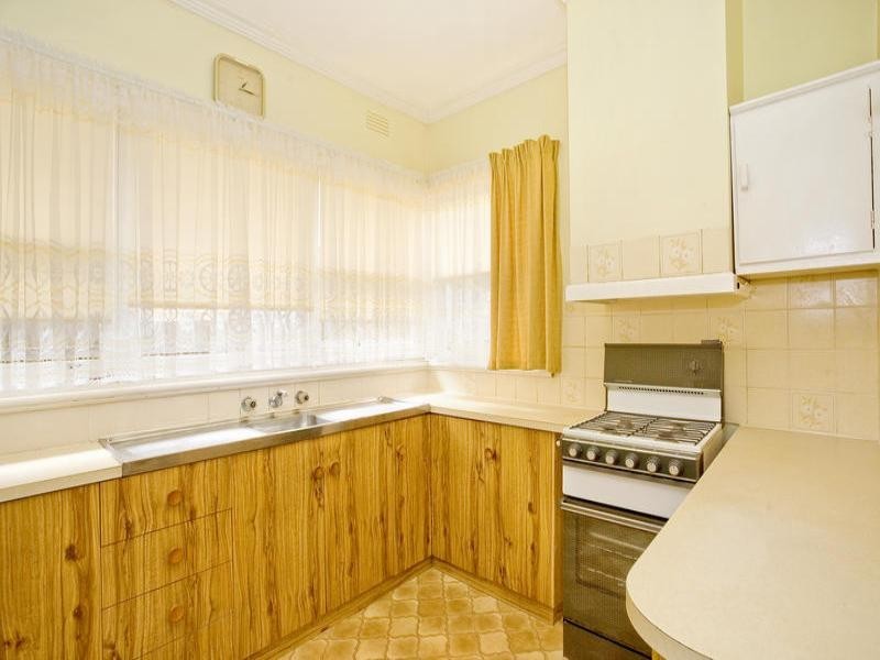 7 Lancaster Avenue, Newcomb VIC 3219