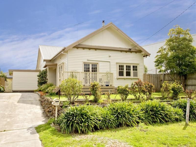 7 Merralyn Street, Belmont VIC 3216