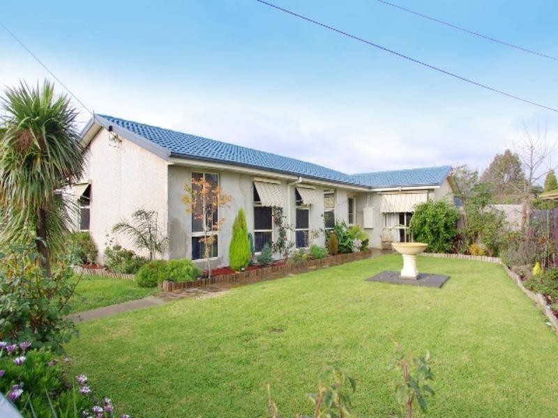 3 Halliwell Court, Corio VIC 3214