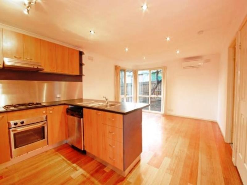 6 Apaloosa Court, Belmont VIC 3216