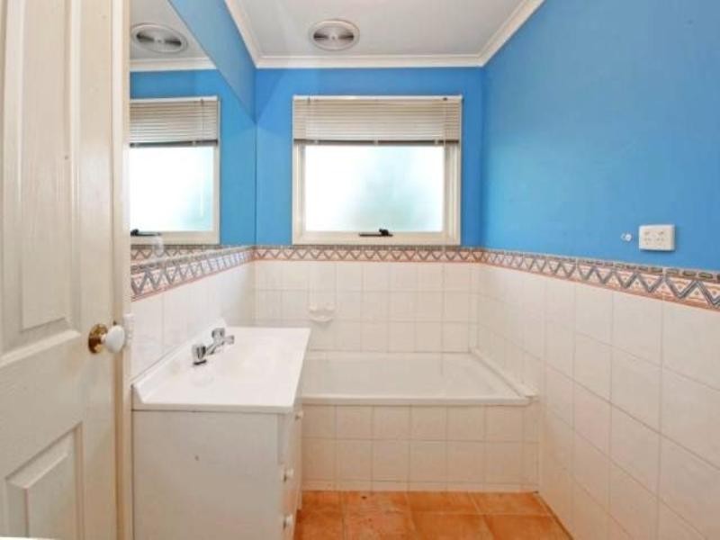 6 Apaloosa Court, Belmont VIC 3216