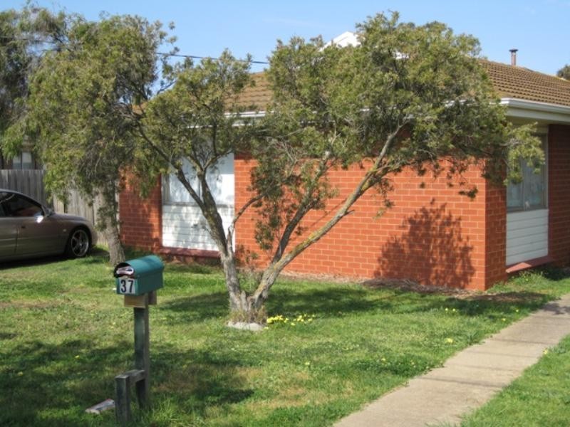 37 Fairbain Drive, Corio VIC 3214