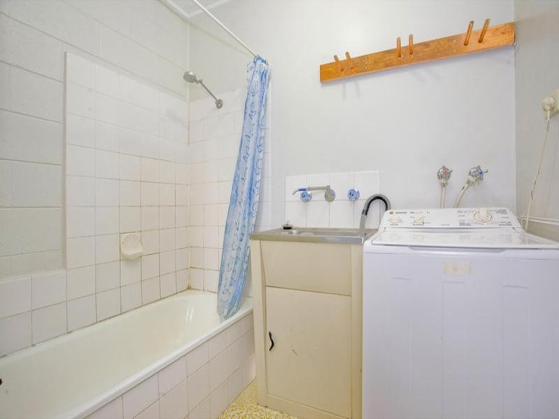 5/3 Rose Court, Newcomb VIC 3219