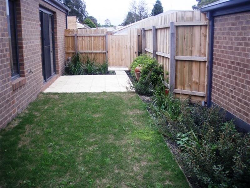 2/48 Torquay Road, Belmont VIC 3216