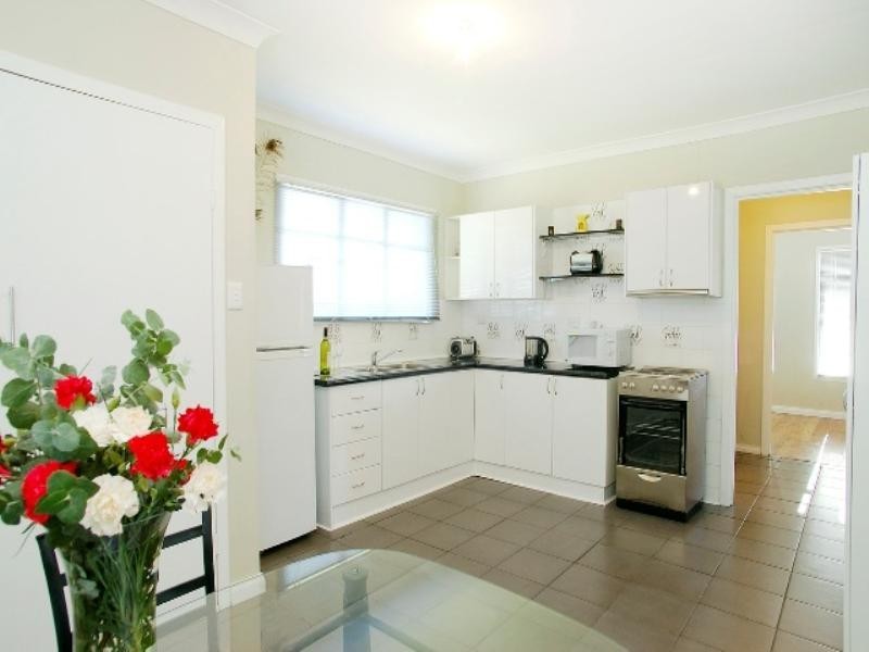 5 Nowra Court, Norlane VIC 3214