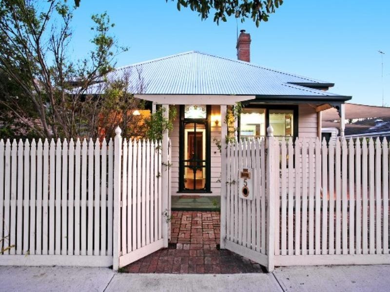 5 Noble Street, Newtown VIC 3220