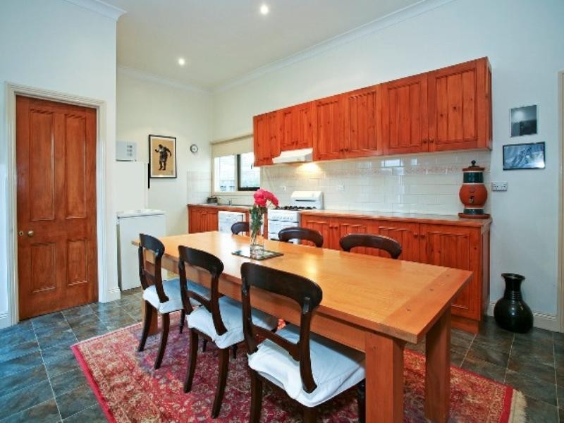 5 Noble Street, Newtown VIC 3220