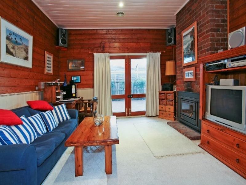 5 Noble Street, Newtown VIC 3220